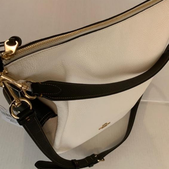 Coach purse - Picture 4 of 6